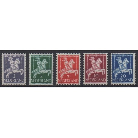 Pays-Bas - 1946 - No 461/465 - Enfance