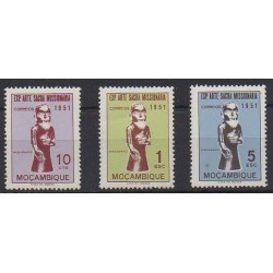 Mozambique - 1953 - No 416/418 - Art