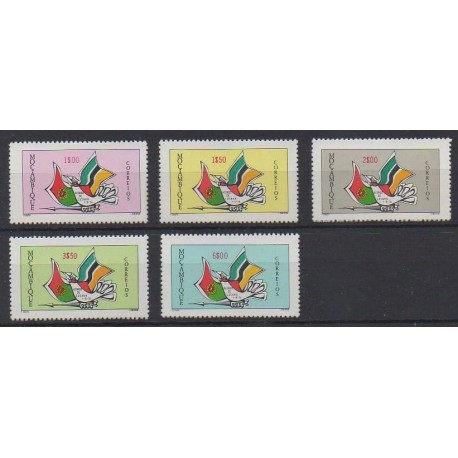 Mozambique - 1975 - No 570/574 - Histoire