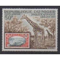 Niger - 1969 - No PA104 - Timbres sur timbres - Neuf avec charnière