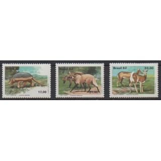 Buy this set of stamps of Brazil of the year 1982 (Nb 1540/1542).