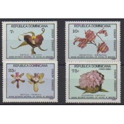 Dominicaine (République) - 1981 - No PA394/PA397 - Fleurs