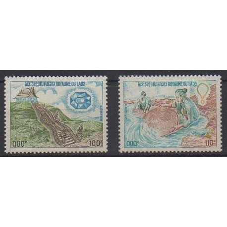 Laos - 1975 - No 273/274 - Minéraux - Pierres précieuses