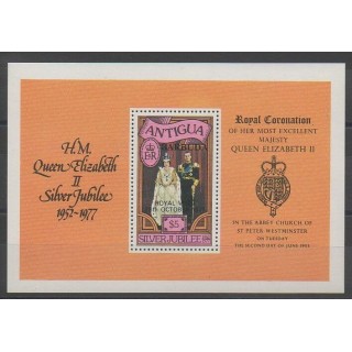 Stamps - Barbuda - 1977 - Nb BF27 - Royalty