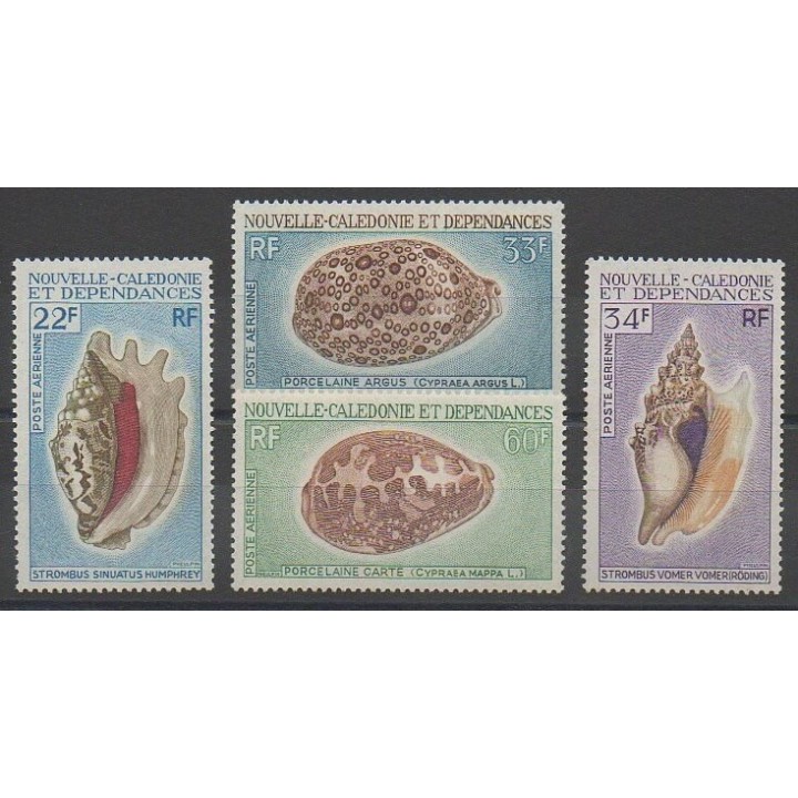 Timbres - Nouvelle-Calédonie - Poste aérienne - 1970 - No PA113/PA116 - Coquillages