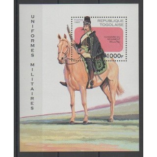 Timbres - Togo - 1997 - No BF315 - Costumes Uniformes - Chevaux