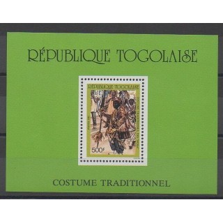 Timbres - Togo - 1988 - No BF273 - Costumes Uniformes