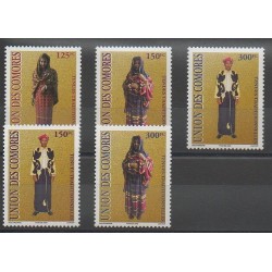 Comores - 2002 - No 1164/1168 - Costumes Uniformes