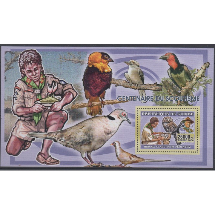 Timbres - Thème scouts - Guinée - 2006 - No BF 340