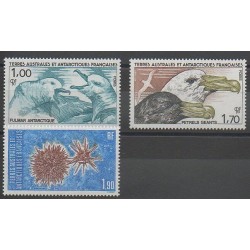 TAAF - 1986 - No 115/117 - Oiseaux - Animaux marins