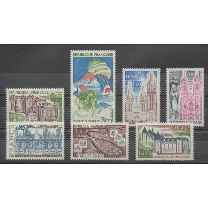 Timbres - France - Poste - 1974 - No 1793/1794 - 1806/1810 - Sites  - Monuments - Églises