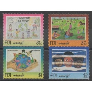 Stamps - Fiji - 1996 - Nb 791/794 - Childhood - Children's drawings