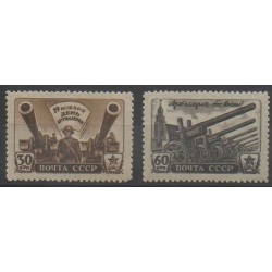 Russie - 1945 - No 1009/1010 - Seconde Guerre Mondiale