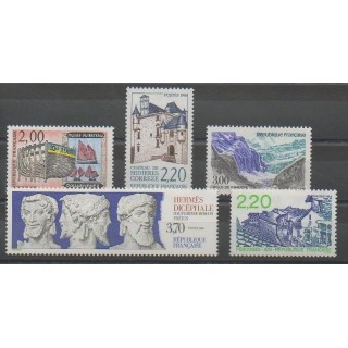 Timbres - France - Poste - 1988 - No 2545/2548 - 2550 - Monuments