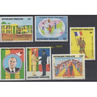 Timbres - Thème célébrités - Togo - 1983 - No 1087/1089 et PA480/PA482