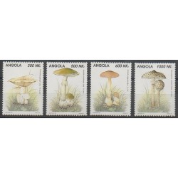 Angola - 1993 - Nb 911/914 - Mushrooms