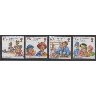 Timbres - Ascension - 1999 - No 755/758 - Noël