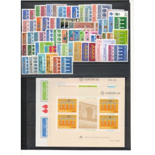 Timbres - Thème ponts - Europa - 1984 - 69 valeurs - 4 BF - 35 pays