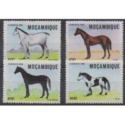 Mozambique - 1988 - No 1096/1099 - Chevaux