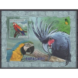 Buy this souvenir sheet  of Mozambique of the year 2007 (Nb BF171).