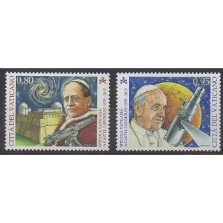 Acheter cette série de timbres du Vatican de l'année 2015 (No 1707/1708).