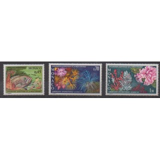 Buy this set of stamps of Monaco of the year 1974 (Nb 981/983).
