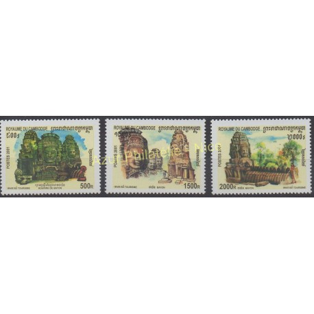 Timbres - Thème monuments - Cambodge - 2001 - No 1835/1837