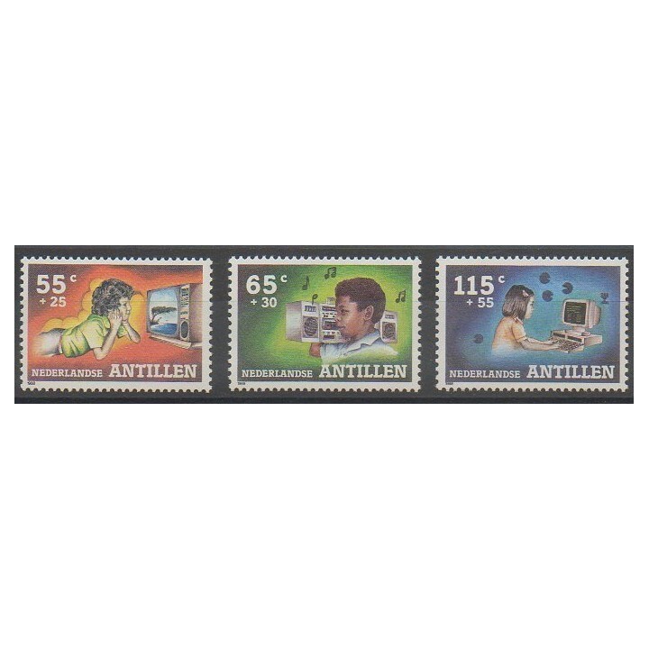 Acheter cette série de timbres des Antilles néerlandaises de l'année 1988 (No 835/837).