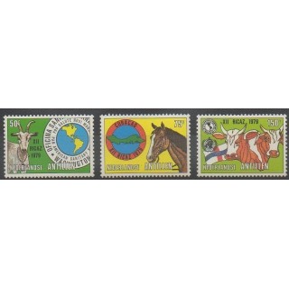 Buy this set of stamps of Netherlands Antilles of the year 1979 (Nb 575/577).