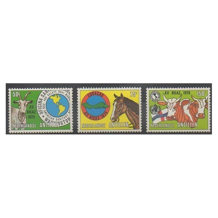 Acheter cette série de timbres des Antilles néerlandaises de l'année 1979 (No 575/577).