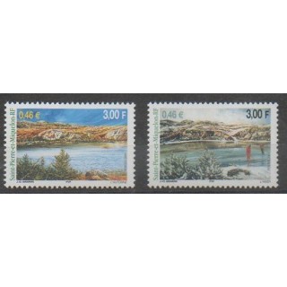 Acheter cette série de timbres de Saint-Pierre et Miquelon de l'année 2001 (No 744/745).