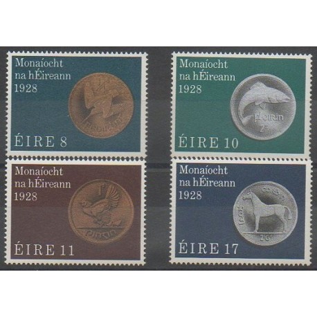 Irlande - 1978 - No 386/389 - Monnaies, billets ou médailles