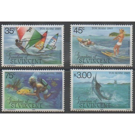 Saint-Vincent (Iles Grenadines) - 1985 - No 408/411 - Tourisme