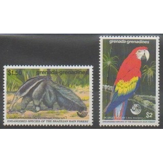 Acheter cette série de timbres de Grenadines de l'année 1992 (No 1394/1395).