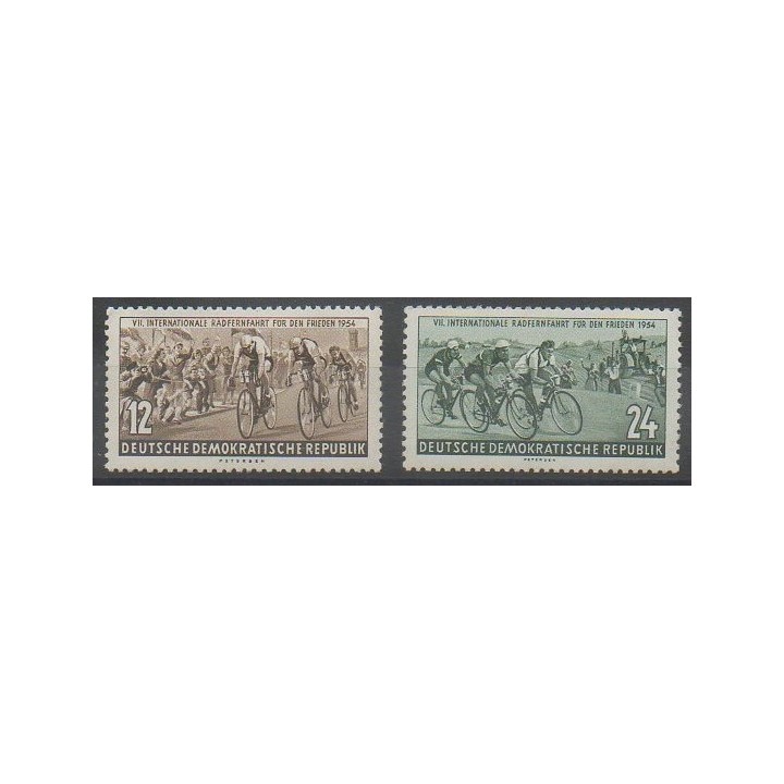 Acheter cette série de timbres d'Allemagne orientale (RDA) de l'année 1954 (No 164/165).