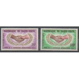 Acheter ces timbres de Haute-Volta de l'année 1965 (No PA23/PA24).