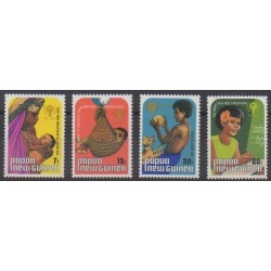 Papua New Guinea - 1979 - Nb 376/379 - Childhood