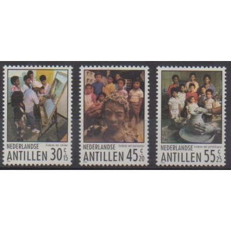 Antilles néerlandaises - 1986 - No 775/777 - Enfance