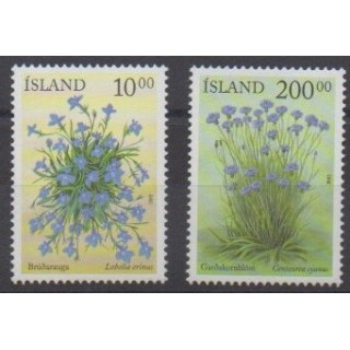 Buy this set of stamps of Iceland of the year 2002 (Nb 945/946).