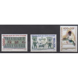 Acheter cette série de timbres de la Côte dIvoire de l'année 2001 (No 1089/1091).