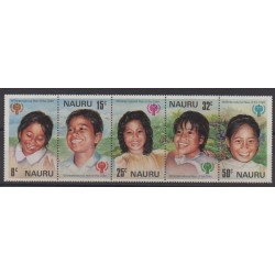 Nauru - 1979 - Nb 198/202 - Childhood