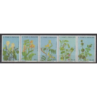 Acheter cette série de timbres de Saint-Thomas et Prince de l'année 1988 (No 904/908).