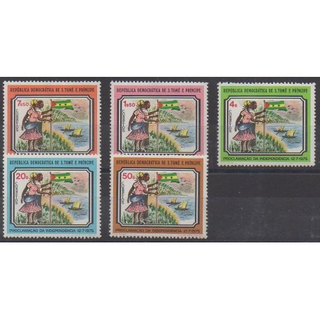 Saint Thomas and Prince - 1975 - Nb 422/426 - Various Historics Themes - Mint hinged