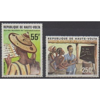 Acheter cette série de timbres de Haute-Volta de l'année 1979 (No 494/495).