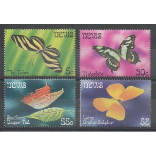 Timbres - papillons - Nevis - 1982- No 73/76